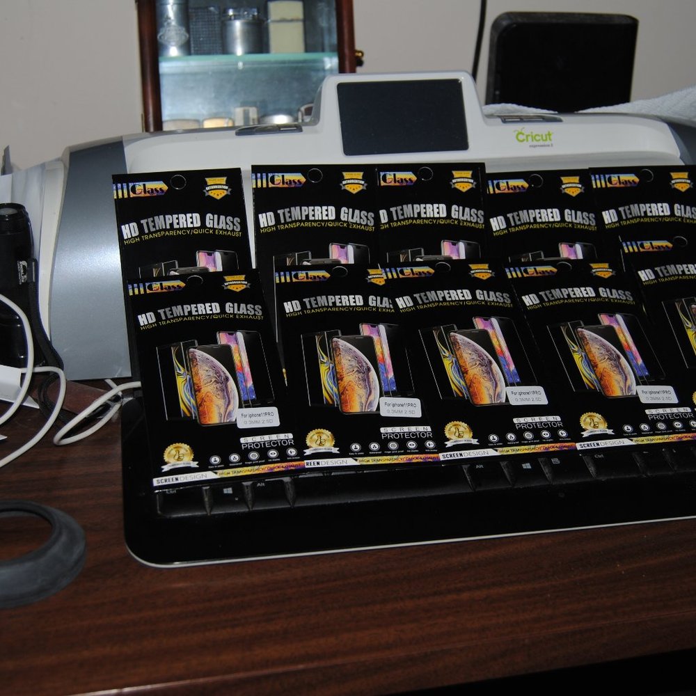 iphone 11 pro tempered glass